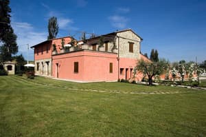 thumbnail: Exterior