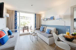 thumbnail: Living area