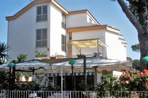 thumbnail: Exterior