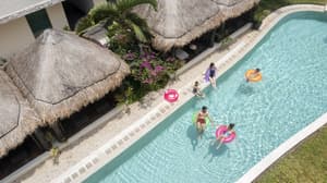 thumbnail: Pool