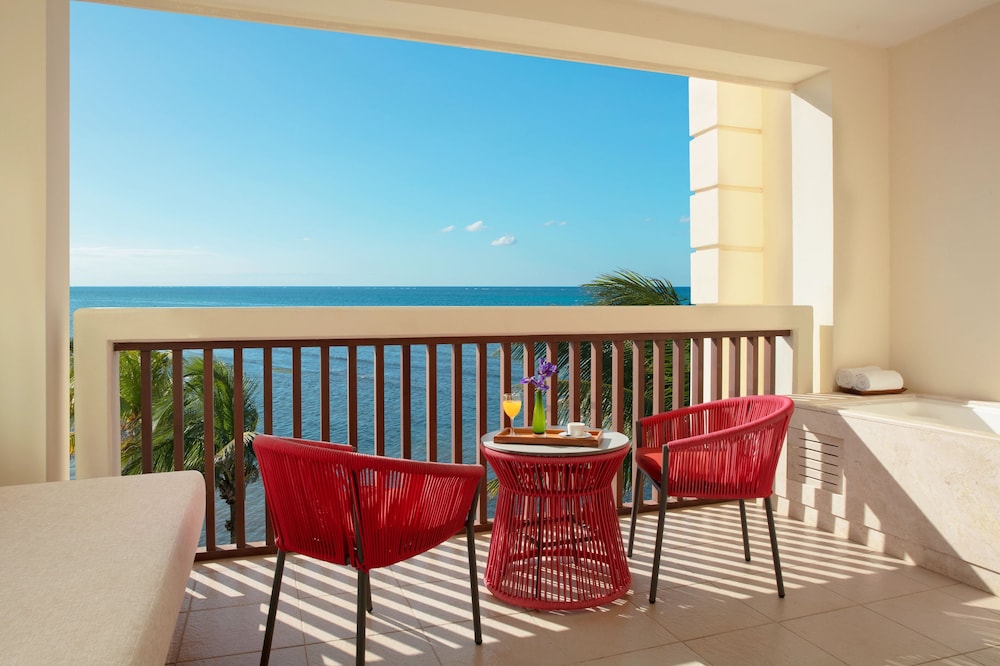Beach/ocean view