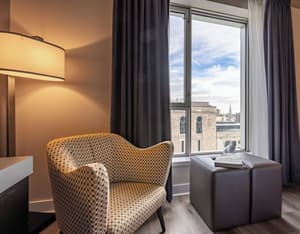 thumbnail: Interior detail