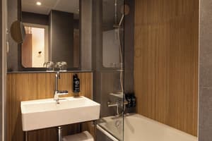 thumbnail: Bathroom
