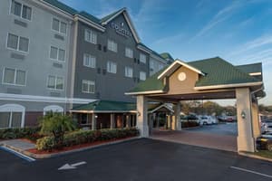 Country Inn & Suites by Radisson, St. Petersburg - Clearwater, FL