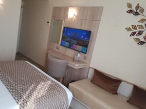 thumbnail: Room