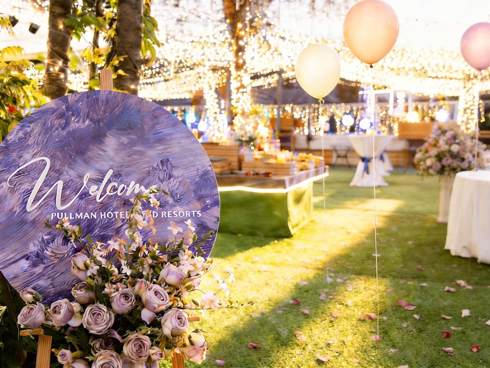Indoor wedding