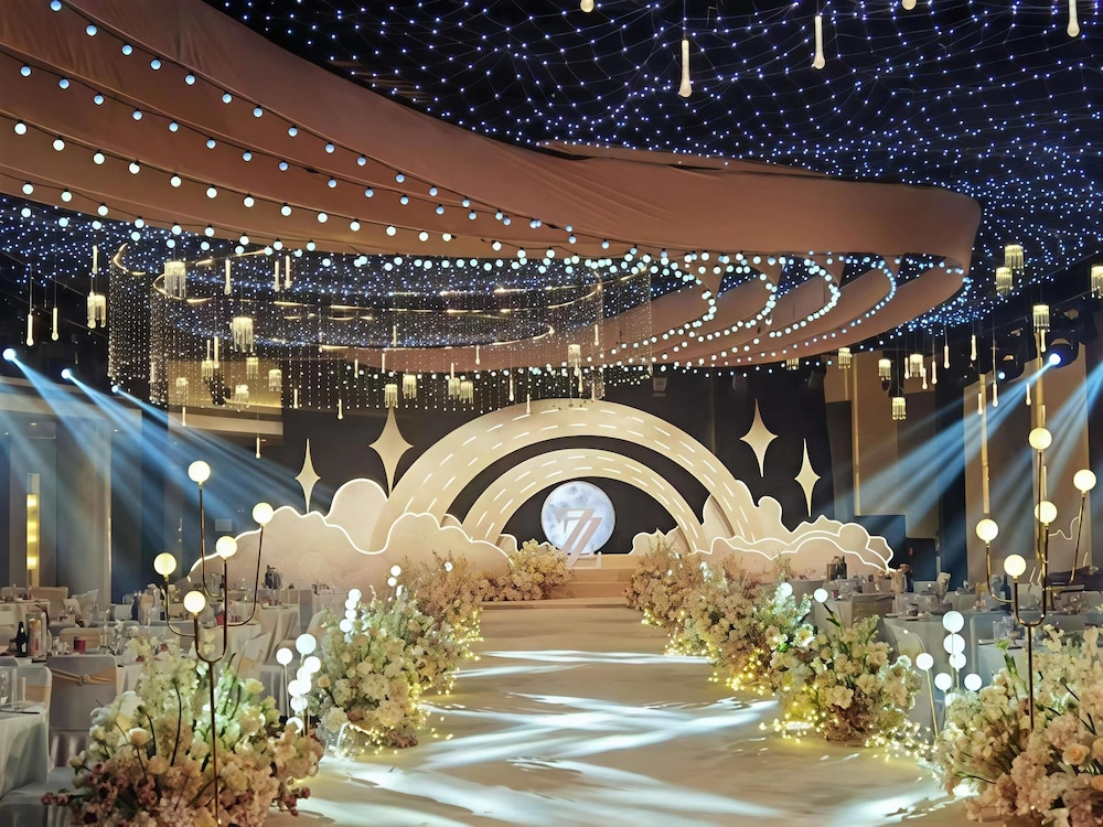 Indoor wedding