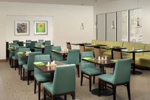 thumbnail: Restaurant