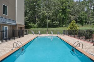 thumbnail: Pool