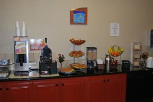 thumbnail: Breakfast area