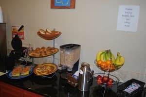 thumbnail: Breakfast area