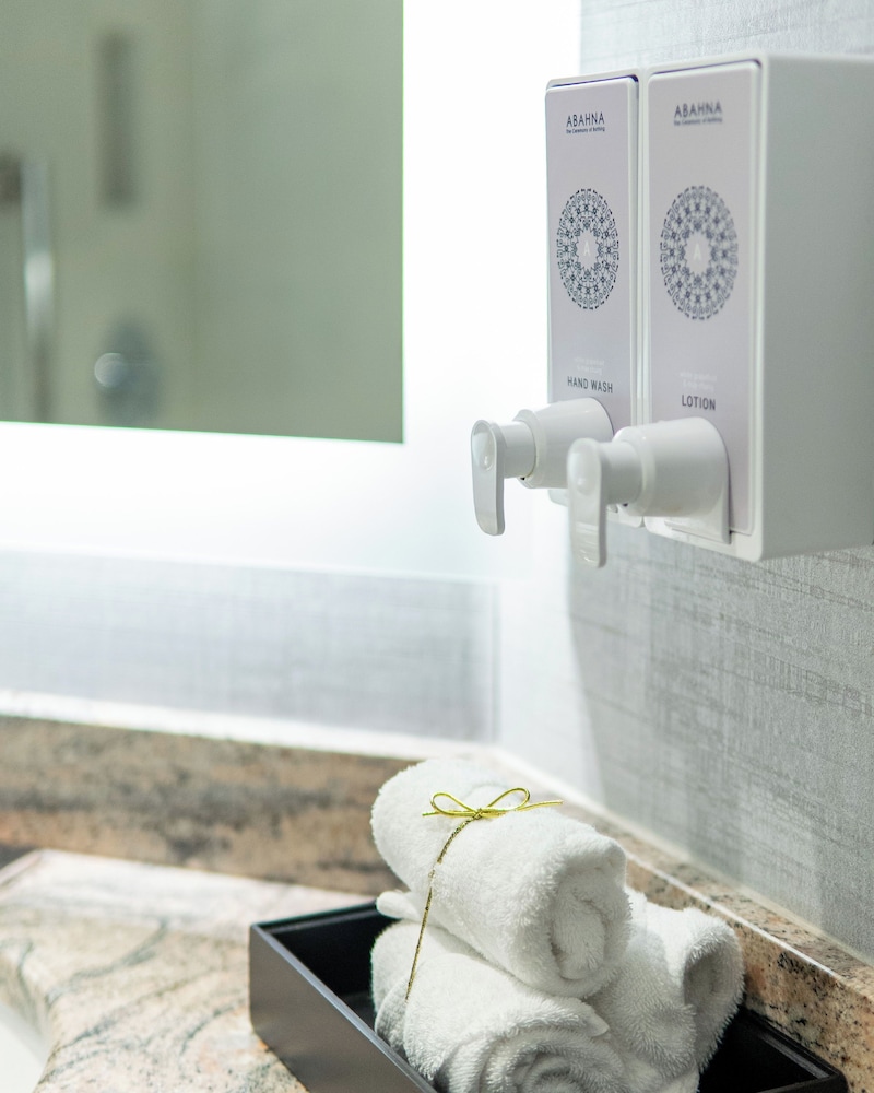 Bathroom amenities