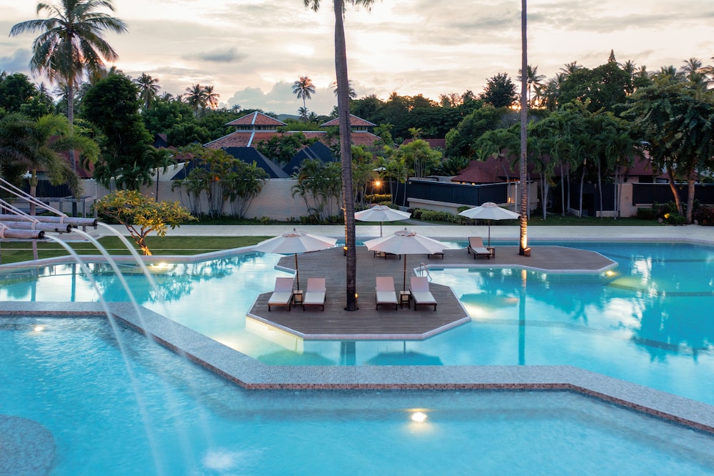 Infinity pool
