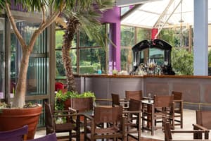 thumbnail: Bar (on property)