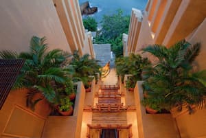 thumbnail: Exterior