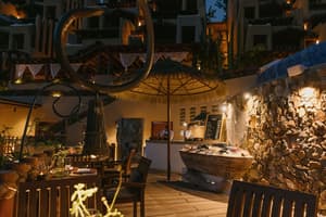 thumbnail: Outdoor dining