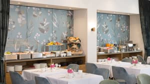 thumbnail: Breakfast buffet