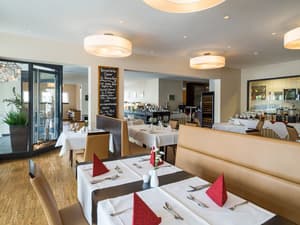 thumbnail: Dining