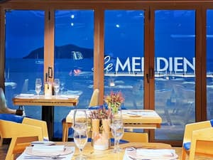 thumbnail: Restaurant