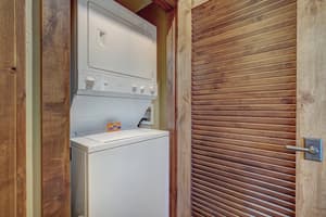 thumbnail: Laundry room