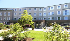 thumbnail: Front of property