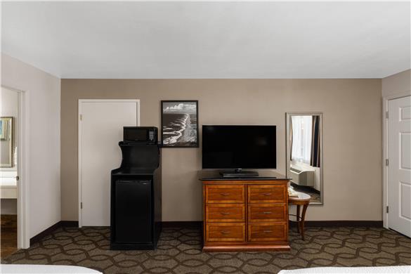 Guest Room,On-Site