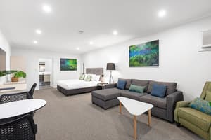 thumbnail: Living area