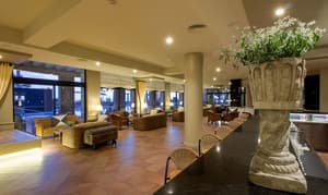 thumbnail: Restaurant