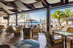 thumbnail: Bar (on property)