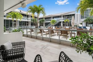 thumbnail: Terrace/patio