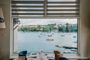 thumbnail: Restaurant