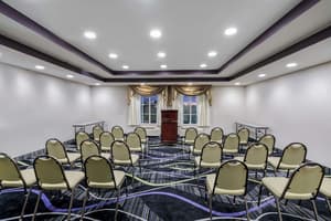 thumbnail: Business center