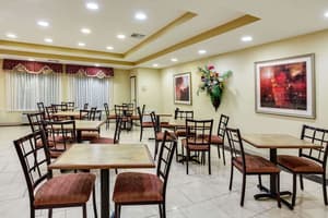 thumbnail: Breakfast area