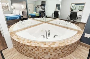 thumbnail: Jetted tub