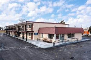 thumbnail: Front of property