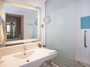 thumbnail: Bathroom