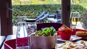 thumbnail: Restaurant