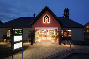 thumbnail: Reception