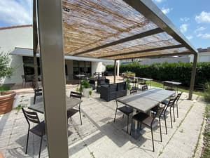 thumbnail: Breakfast area