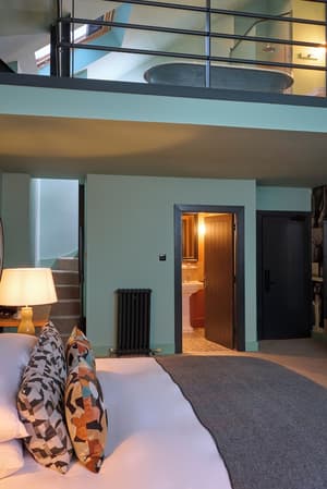 thumbnail: Room