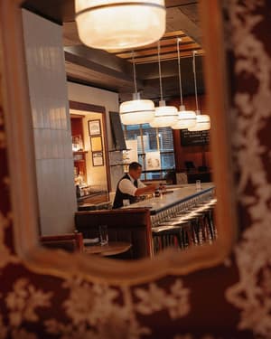 thumbnail: Restaurant