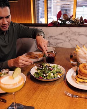 thumbnail: Restaurant