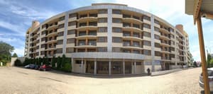 thumbnail: Exterior