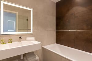 thumbnail: Bathroom