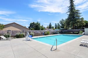 thumbnail: Outdoor pool