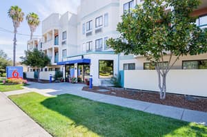 thumbnail: Property entrance