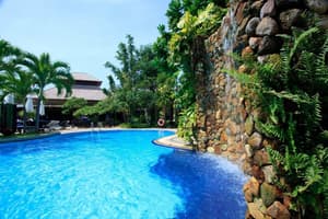 thumbnail: Property grounds