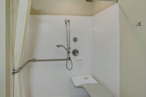 thumbnail: Accessible bathroom