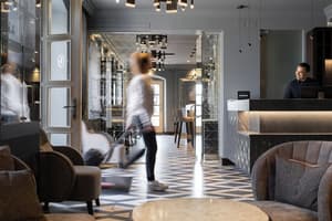 thumbnail: Interior entrance