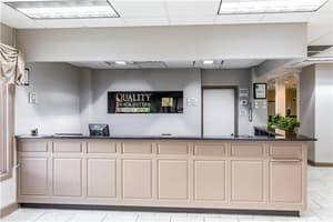 thumbnail: Indoor/Interior,On-Site,Lobby